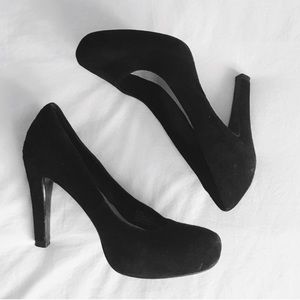 Franco Sarto Suede Heels